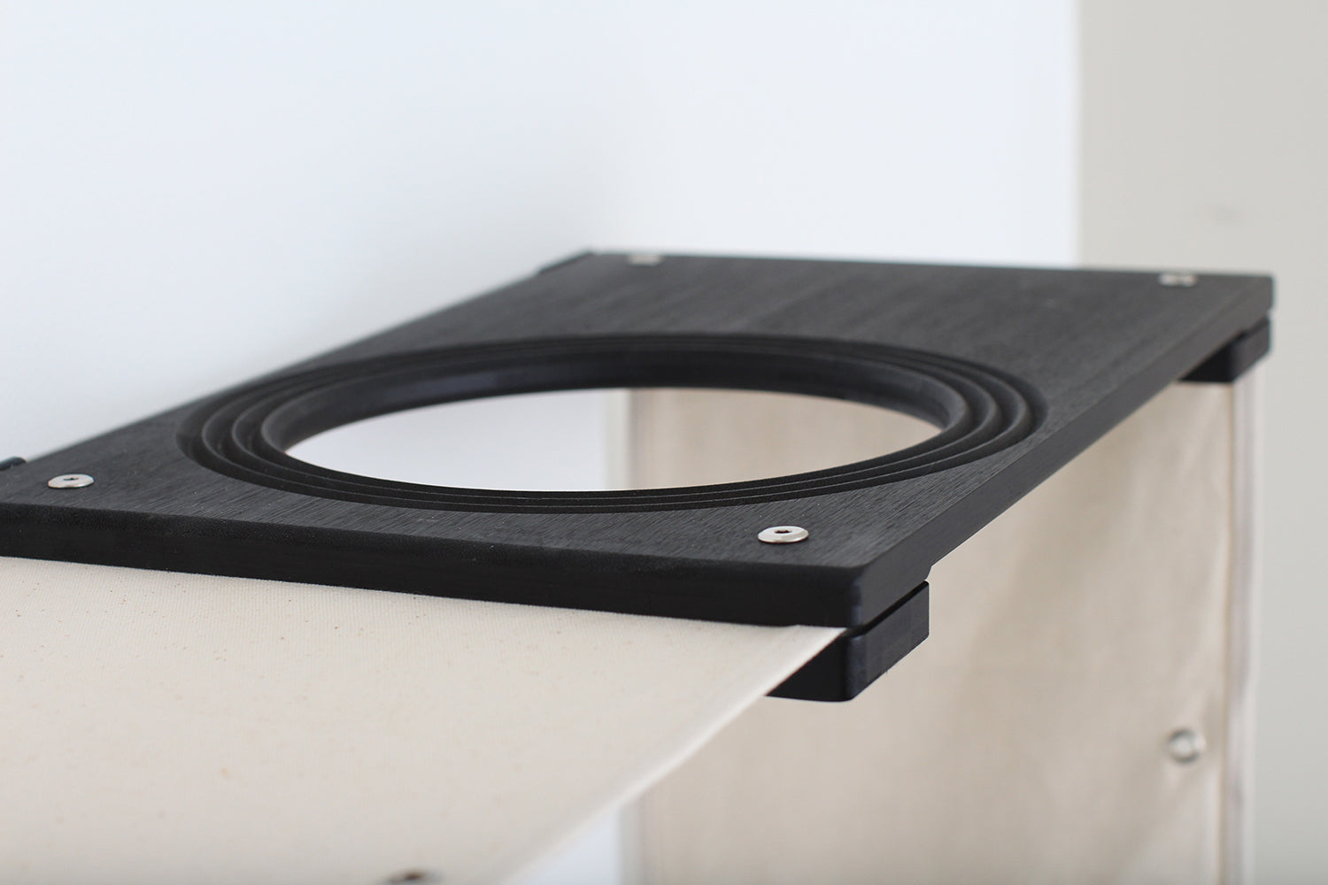 Close-up of escape hatch in Deluxe Maze.